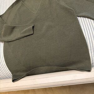 Athleta Olive Green V-Neck Women's Sweater